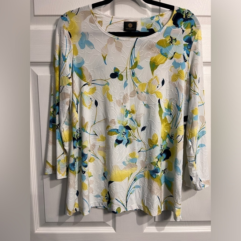 M Collection Ladies Floral Round Neck 3/4 Sleeved Multicolor Blouse Size Med